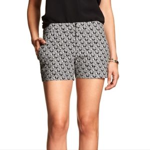 Banana Republic Bicycle Print Shorts‎ Casual Everyday Shorts Black White